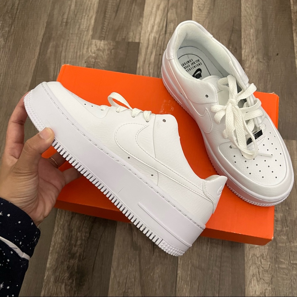 Nike sage Air Force